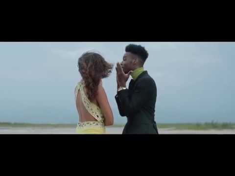 Image du clip officiel M’Aprann de Wendyyy